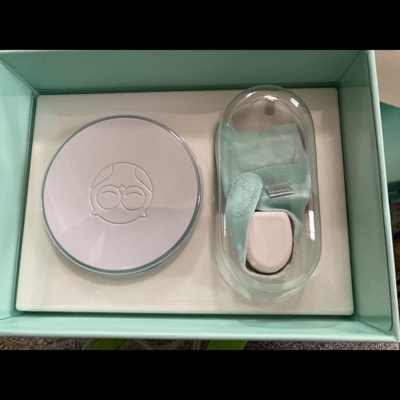 Owlet Smart Sock w/ Camera - Picture 3 of 6